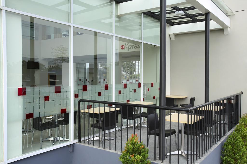 Amaris Hotel Bekasi Barat Exteriér fotografie